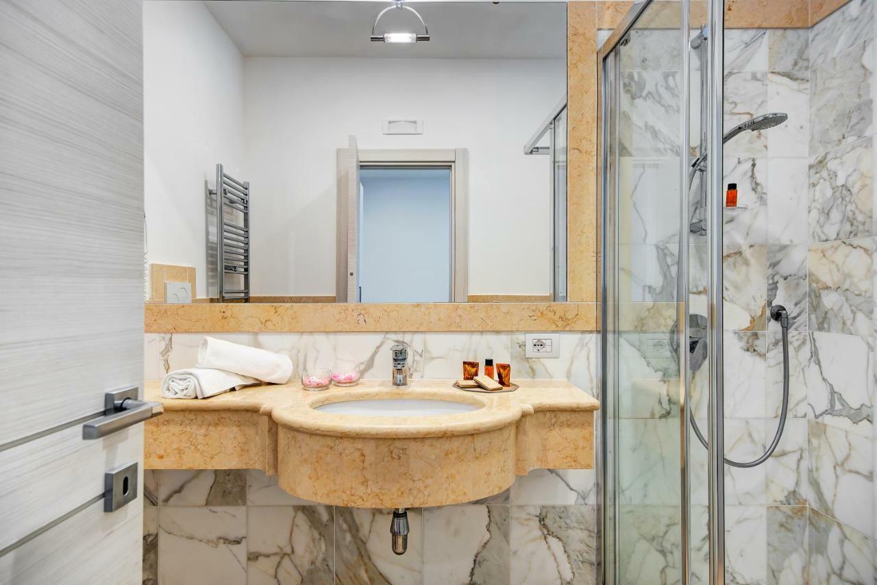 הוילה מסה לוברנסה Relais Le Due Costiere מראה חיצוני תמונה